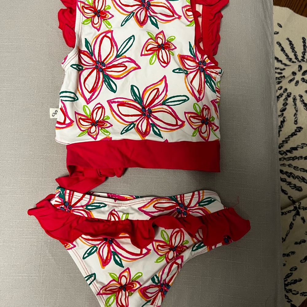 Great condition 2-piece bathing suit.